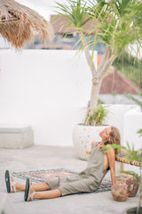 Sleeveless Open-Back Linen Midi Dress with Front Pockets and Side Slits