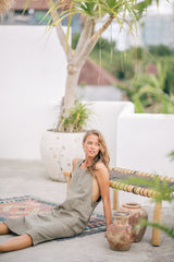 Sleeveless Open-Back Linen Midi Dress with Front Pockets and Side Slits