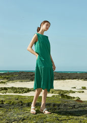 Sleeveless Pleated Hem Linen Dress With Soft Texture and Relaxed Silhouette for Summer Days