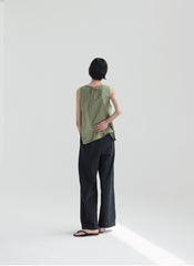 Sleeveless Linen Top with Back Tie Detail and Relaxed Fit for Effortless Summer Style