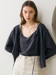 Breathable Linen Camisole Top with V-Neckline and Adjustable Straps for Effortless Summer Wear