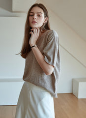Soft Cotton V-Neck Top With Relaxed Sleeves And Minimalist Fit For Effortless Everyday Elegance