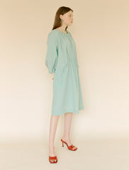 Elegant Linen Midi Dress With Gathered Neckline And Voluminous Sleeves For Modern Femininity