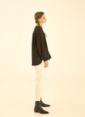 Tailored Straight-Leg Linen Pants with High Waist and Seam Detailing for Effortless Chic Style
