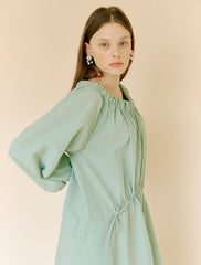 Elegant Linen Midi Dress With Gathered Neckline And Voluminous Sleeves For Modern Femininity