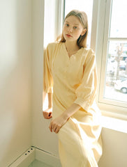 Elegant Midi-Length Linen Dress With Puff Sleeves And Covered Button Detailing