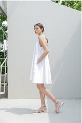 Sleeveless Flared Linen Dress with Wide Straps and V-Neckline – Lightweight Summer Style