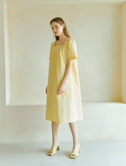 Elegant Square-Neck Midi Dress Made From Breathable Linen With A Flattering Belted Waist Design
