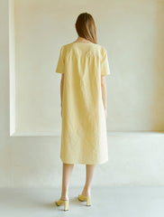 Elegant Square-Neck Midi Dress Made From Breathable Linen With A Flattering Belted Waist Design