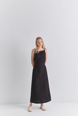 Sleeveless Linen Midi Dress with Waist Tie and Back Slit – Lightweight Summer Wear