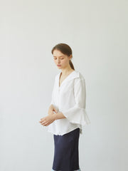 Linen Button-Down Blouse with Flared Sleeves and Sailor Collar – Elegant Women’s Top