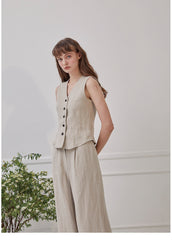 High-Waisted Linen Pants with Wide Legs and Tailored Pleats for Effortless Elegance