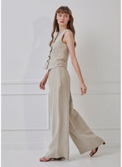 High-Waisted Linen Pants with Wide Legs and Tailored Pleats for Effortless Elegance