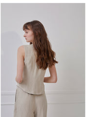 High-Waisted Linen Pants with Wide Legs and Tailored Pleats for Effortless Elegance