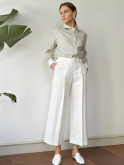 Classic Tailored Long Sleeve Button-Down Linen Shirt with Pinstripes and Structured Collar