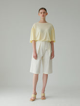 High-Waisted Linen Short With Front Pleats And Tailored Hemline