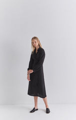 Elegant V-Neck Wrap Style Linen Midi Dress with Long Sleeves and Waist Tie Detail