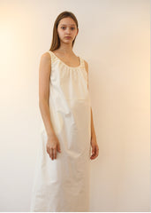 Sleeveless Linen Midi Dress with Gathered Scoop Neck and Relaxed Silhouette