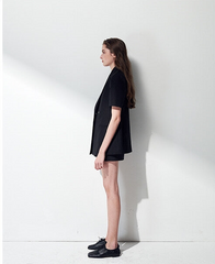 Short-Sleeve Double-Breasted Linen Blazer with Structured Silhouette