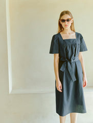 Women's Linen Midi Dress with Square Neckline and Short Sleeves – Minimalist Summer Style