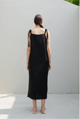 Sleeveless Linen Midi Dress with Side Slit and Tie Shoulder Straps – Lightweight Summer Style