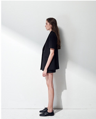 High-Waisted Linen Shorts With Minimal Waistband And Tailored Flat-Front Finish