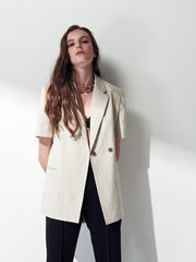Tailored Short-Sleeve Linen Blazer With Notched Lapels And Double-Breasted Closure