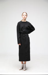 Elegant Sleeveless Linen Midi Dress with Side Slits and Adjustable Shoulder Ties