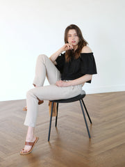 Relaxed-Fit Linen Trousers with Drawstring Waist and Tapered Leg