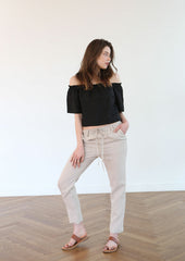 Relaxed-Fit Linen Trousers with Drawstring Waist and Tapered Leg