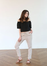 Off-Shoulder Linen Blouse with Elastic Neckline and Cropped Fit