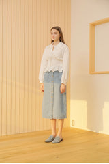 Button-Front Denim Midi Skirt With High Waist and Patch Pocket Detailing