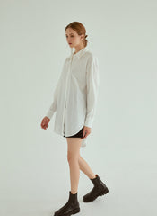 Classic Oversized Cotton Poplin Shirt with Long Sleeves and Curved Hem for Effortless Styling
