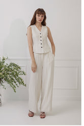 High-Waisted Linen Pants With Wide Legs And Soft Pleats For Effortless Styling