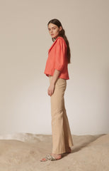 High-Waisted Linen Pants With Flared Leg And Tailored Seams For A Sleek Summer Silhouette