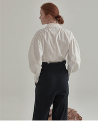 Tailored Linen Shirt With Oversized Collar And Voluminous Sleeves For Elegant Everyday Wear