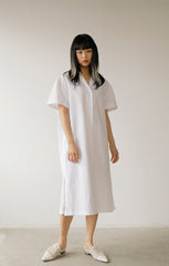 Minimalist White Linen Shirt Dress with Short Sleeves and Button-Down Front for Women