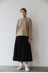 Elegant A-Line Mid-Length Skirt in Lightweight Linen Fabric for Everyday Chic Style