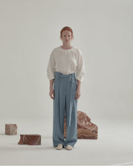 Relaxed-Fit Linen Blouse With Rounded Neckline And 3/4 Sleeves For Effortless Elegance