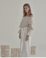 Round-Neck Linen Blouse With Three-Quarter Sleeves and Back Keyhole Detail