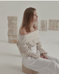 Round-Neck Linen Blouse With Three-Quarter Sleeves and Back Keyhole Detail