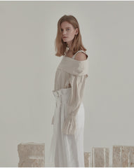 High-Waisted Wide-Leg Linen Pants With Belted Waist and Tailored Pleats
