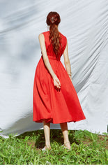 Sleeveless Linen Midi Dress With Fitted Bodice And Flowy Skirt