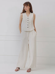 Sleeveless Linen Top With V-Neckline And Contoured Button Front