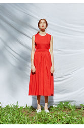 Sleeveless Linen Midi Dress With Fitted Bodice And Flowy Skirt