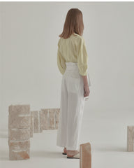 Relaxed-Fit Linen Blouse with Rounded Neckline and Cropped Sleeves