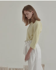 Relaxed-Fit Linen Blouse with Rounded Neckline and Cropped Sleeves