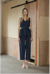 Sleeveless V-Neck Linen Blouse with Belted Waist and Peplum Detail for Elegant Summer Look