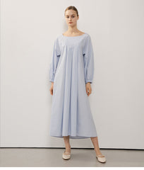 Elegant Pleated Midi Linen Dress with Voluminous Sleeves and Square Neckline
