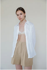 High-Rise Pleated Linen Shorts for Women with Side Pockets and Tailored Waistband